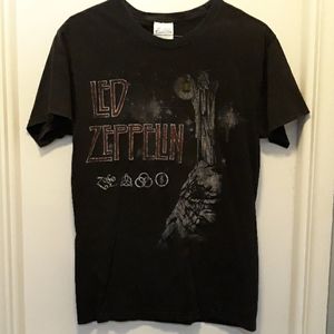 Led Zepplin band t-shirt
